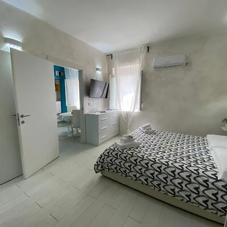Newhouse Dante Apartament *